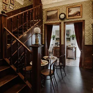 https://locanda-della-vittoria.taorminaitalyhotels.com